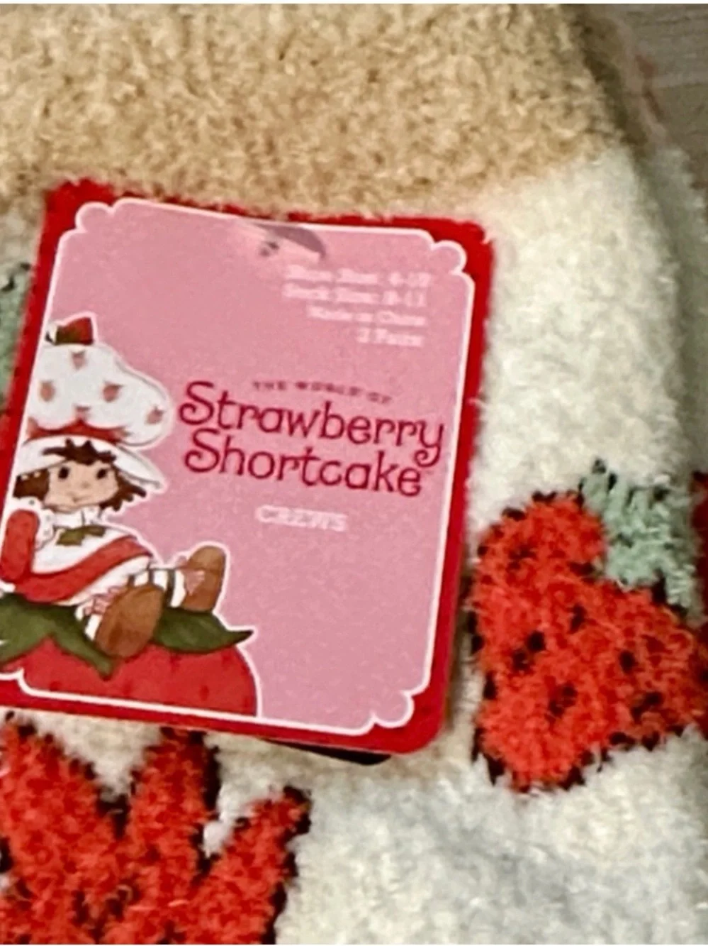 Cozy Strawberry Shortcake Print Fuzzy Ankle Socks - Cream 2 pairs
